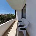 Yanevi Apartamento