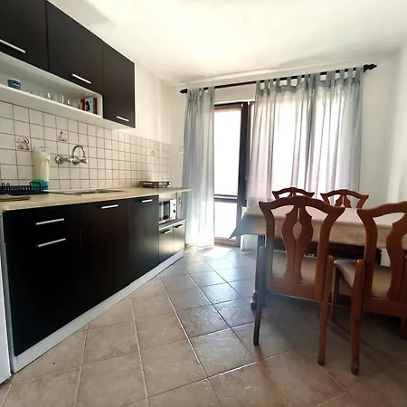 Apartament Yanevi Cernomoreț