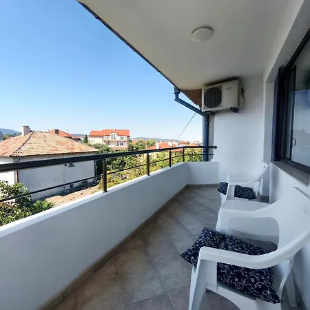 Apartment Yanevi Chernomorets