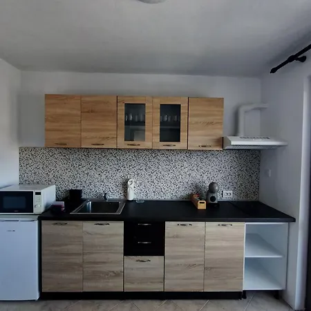 Yanevi Apartamento